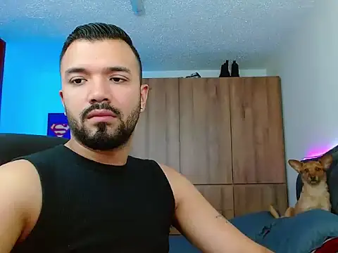 Snapshot of mathewv_ chatting on November 17, 2025, 10:03 pm mathewv online show from November 17, 2025, 10:03 pm