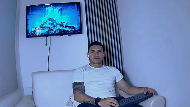 venedic bull online show from November 21, 2025, 3:05 am