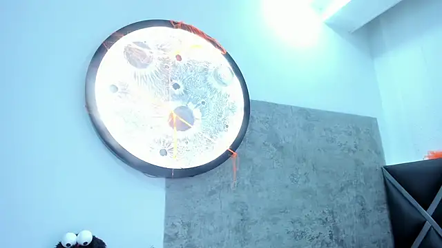 Lucian grey online show from October 12, 2025, 4:58 am