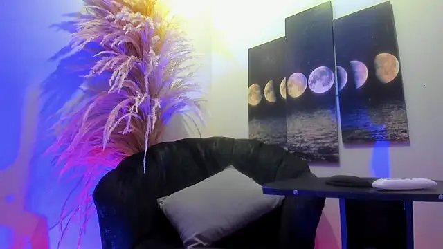 cloemorningstar online show from November 9, 2025, 3:16 pm