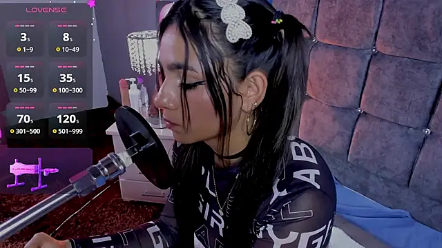 Snapshot of susi_hot13 chatting on February 12, 2026, 8:30 pm susi hot13 online show from February 12, 2026, 8:30 pm