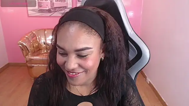 Snapshot of kamala_a chatting on December 18, 2025, 3:55 am kamala a online show from December 18, 2025, 3:55 am