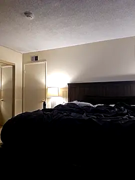 Snapshot of Roddog18 chatting on March 21, 2026, 5:30 am Roddog18 online show from March 21, 2026, 5:30 am