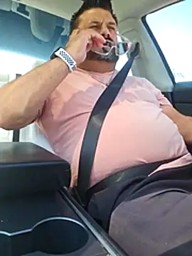 Snapshot of Roddog18 chatting on March 25, 2026, 9:03 pm Roddog18 online show from March 25, 2026, 9:03 pm