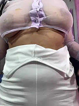 Snapshot of Miichii chatting on February 13, 2026, 1:27 am Miichii online show from February 13, 2026, 1:27 am