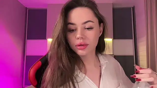 AlmaryKim online show from February 3, 2025, 3:59 pm