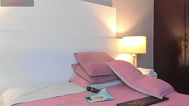 Dylan Katte online show from November 28, 2025, 1:17 am