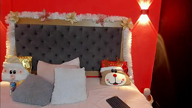 Xiomara Stwart online show from November 22, 2025, 5:01 pm