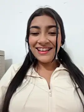 Sweed-virgin-pussy online show from May 18, 2026, 1:50 am