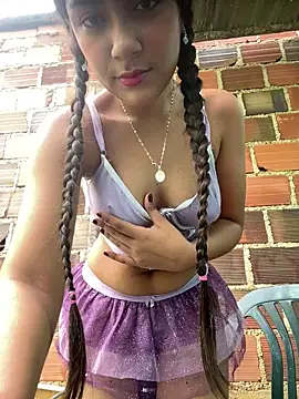 Sweed-virgin-pussy online show from October 14, 2025, 3:23 pm