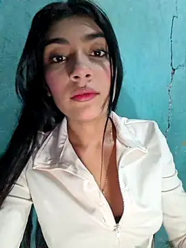 Sweed-virgin-pussy online show from May 14, 2026, 1:24 am