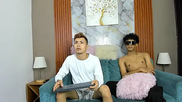 VERY HOT GUYS online show from April 26, 2026, 7:27 am