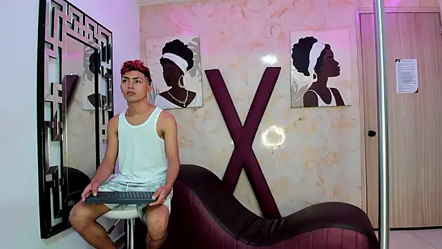 VERY HOT GUYS online show from February 10, 2026, 1:21 pm