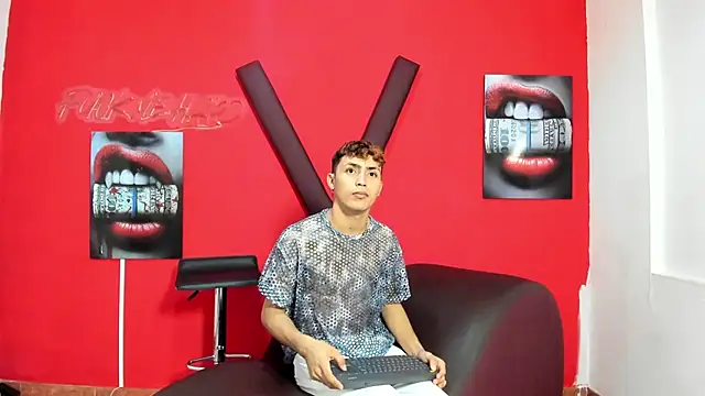 VERY HOT GUYS online show from April 13, 2026, 7:18 pm