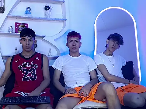 VERY HOT GUYS online show from October 12, 2025, 1:51 am