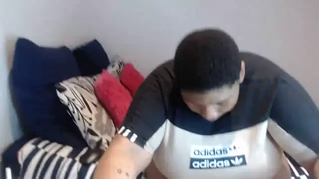 PIXIEBITCHXXX26 online show from January 12, 2026, 7:20 pm