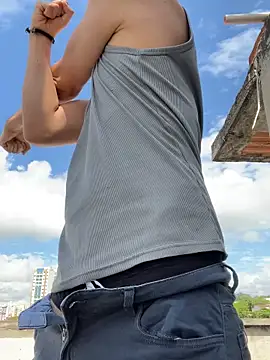 LiamMyst online show from December 4, 2025, 3:33 pm