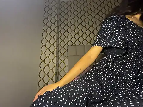 Snapshot of dubyzubygirl chatting on March 27, 2026, 3:57 pm dubyzubygirl online show from March 27, 2026, 3:57 pm