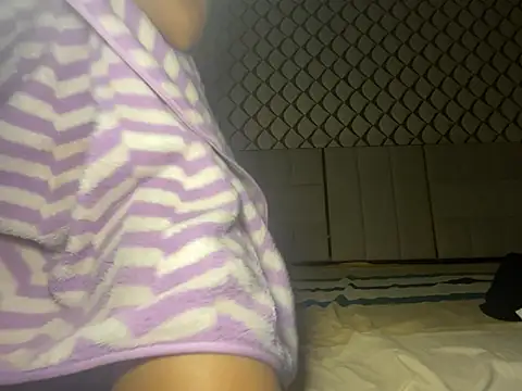 Snapshot of dubyzubygirl chatting on March 24, 2026, 3:45 pm dubyzubygirl online show from March 24, 2026, 3:45 pm