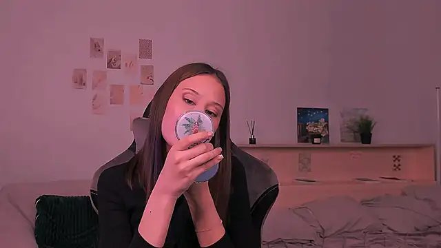 adelle046 online show from October 10, 2025, 1:01 pm