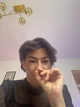 VioFemme online show from November 11, 2025, 2:45 pm