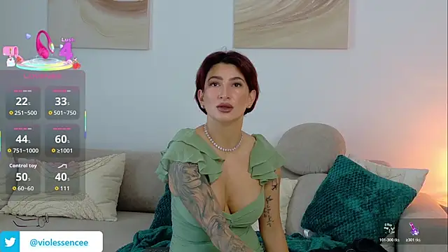 VioFemme online show from October 26, 2025, 1:11 pm