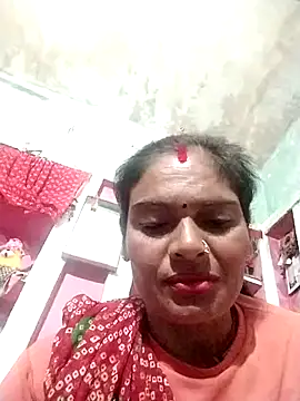 Snapshot of LOVE-VIKA chatting on October 17, 2025, 4:42 pm LOVE-VIKA online show from October 17, 2025, 4:42 pm