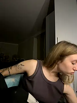 Snapshot of LisaWhiteXq chatting on October 2, 2025, 6:22 pm LisaWhiteXq online show from October 2, 2025, 6:22 pm
