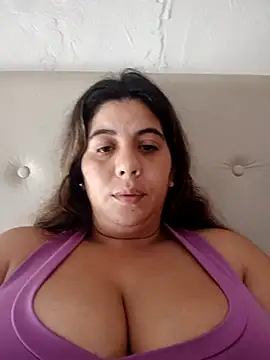 Snapshot of Benditofetiche chatting on April 17, 2026, 11:46 am Benditofetiche online show from April 17, 2026, 11:46 am