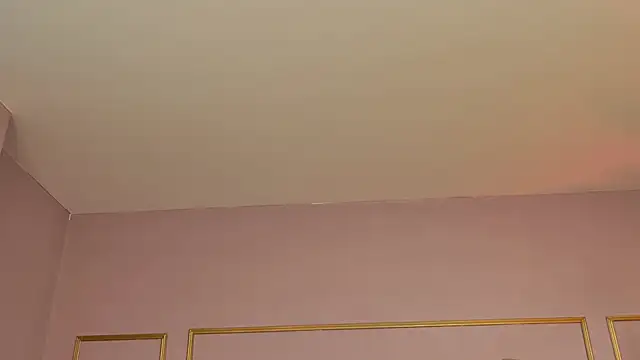 KirraWhite online show from February 2, 2026, 8:57 am