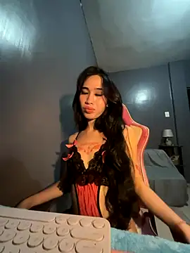 SweetRosie18 online show from October 13, 2025, 2:51 pm