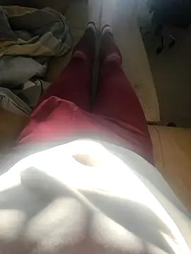 rezzzze online show from November 22, 2025, 2:38 pm