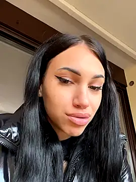 Snapshot of ilariea_girl chatting on October 14, 2025, 6:47 am ilariea girl online show from October 14, 2025, 6:47 am