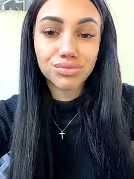 Snapshot of ilariea_girl chatting on October 12, 2025, 1:01 pm ilariea girl online show from October 12, 2025, 1:01 pm