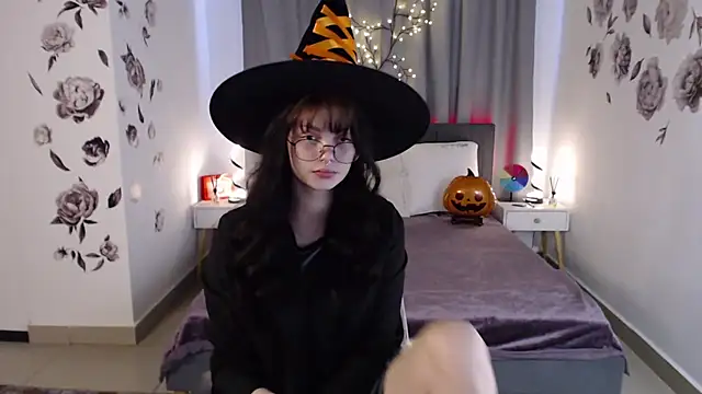 MileyRood online show from October 29, 2025, 11:47 pm