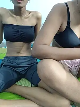Unique girls90 online show from June 23, 2026, 5:05 am