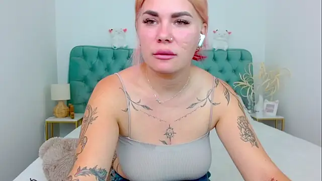 Snapshot of Naughty_kittyy1 chatting on October 5, 2025, 7:48 pm Naughty kittyy1 online show from October 5, 2025, 7:48 pm