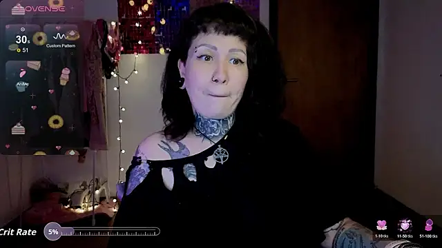 Senorita  Dakota online show from November 22, 2025, 10:19 pm