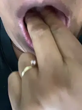 cariocabl online show from March 13, 2026, 2:33 pm