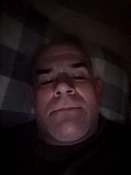 Snapshot of DeeBestEver chatting on April 28, 2026, 2:54 pm DeeBestEver online show from April 28, 2026, 2:54 pm