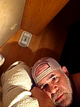 DeeBestEver online show from October 21, 2025, 1:27 am