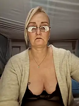 Snapshot of Jenny_Blum chatting on November 13, 2025, 5:22 am Jenny Blum online show from November 13, 2025, 5:22 am