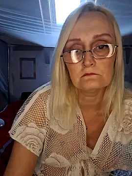 Snapshot of Jenny_Blum chatting on November 17, 2025, 1:15 pm Jenny Blum online show from November 17, 2025, 1:15 pm