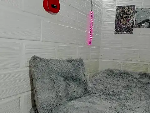 Daniell 007 online show from October 19, 2025, 10:01 pm