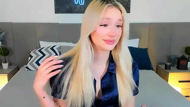 SugarWhisper online show from February 21, 2026, 5:15 pm