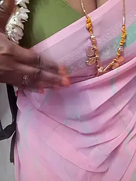 Snapshot of Tamil_Ammani chatting on April 4, 2026, 9:16 am Tamil Ammani online show from April 4, 2026, 9:16 am