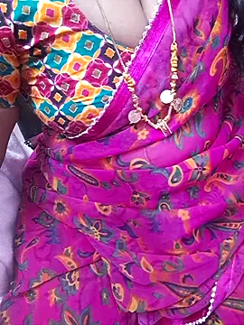 Snapshot of Tamil_Ammani chatting on April 1, 2026, 5:10 pm Tamil Ammani online show from April 1, 2026, 5:10 pm