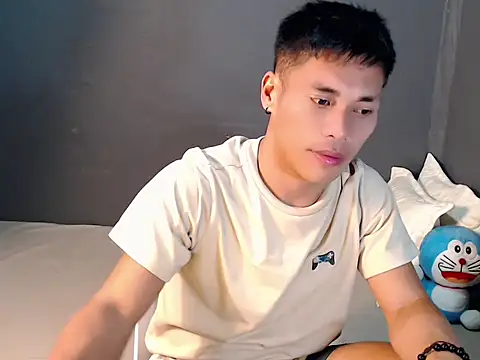 Cute Lucas online show from October 15, 2025, 4:37 pm