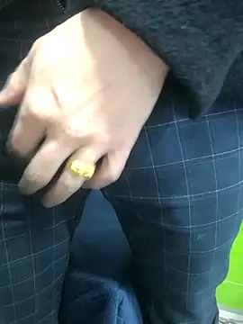 chougegg0214 online show from November 24, 2025, 11:43 am