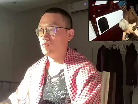 Snapshot of yewuzhibb chatting on October 16, 2025, 7:55 pm yewuzhibb online show from October 16, 2025, 7:55 pm